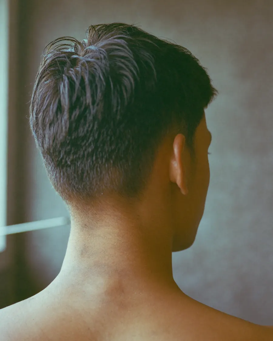 A short textured crop with a low taper.